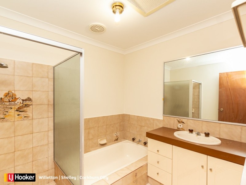 8 Allerton Way, Booragoon WA 6154