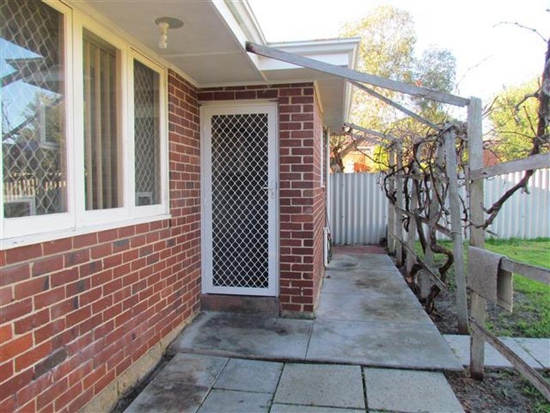 3 Oxford Street, Kensington WA 6151