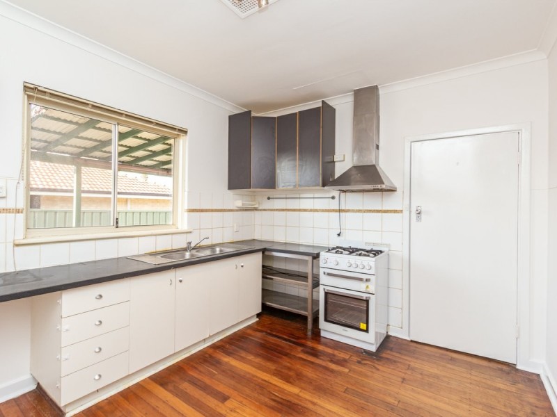 7 Holford Way, Wilson WA 6107