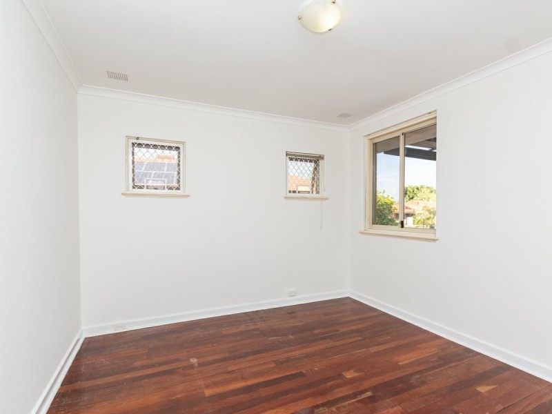 7 Holford Way, Wilson WA 6107