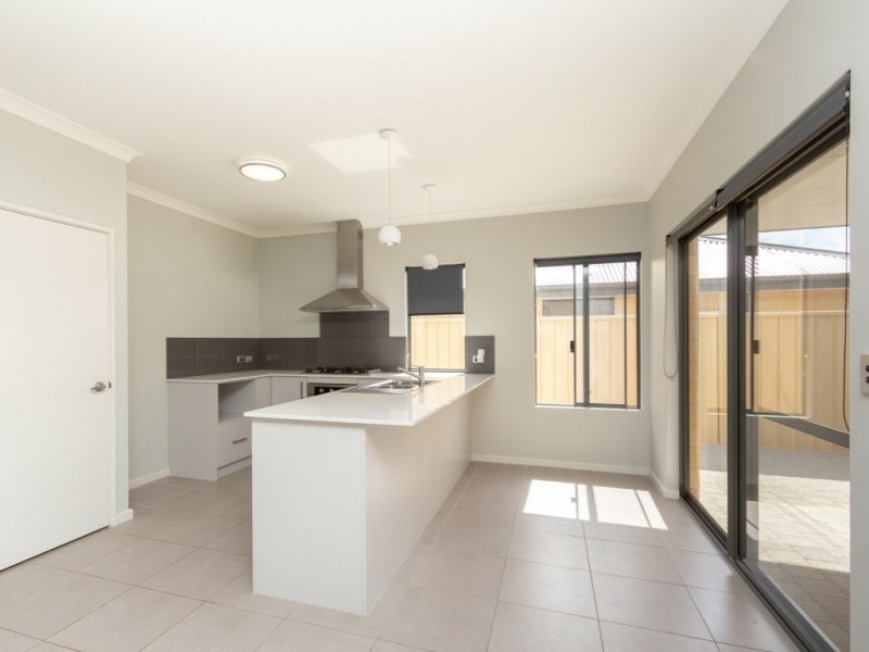 20 Packer Rise, Hammond Park WA 6164
