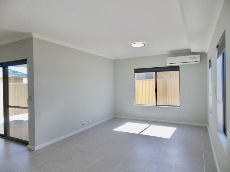 20 Packer Rise, Hammond Park WA 6164