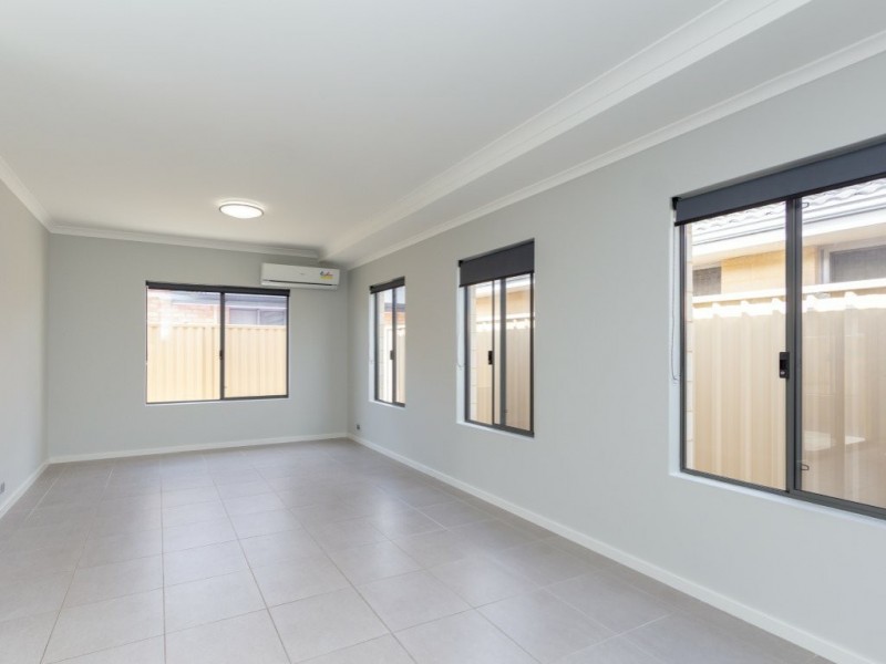 20 Packer Rise, Hammond Park WA 6164