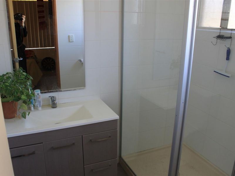 11 Entrance Road, Coogee WA 6166