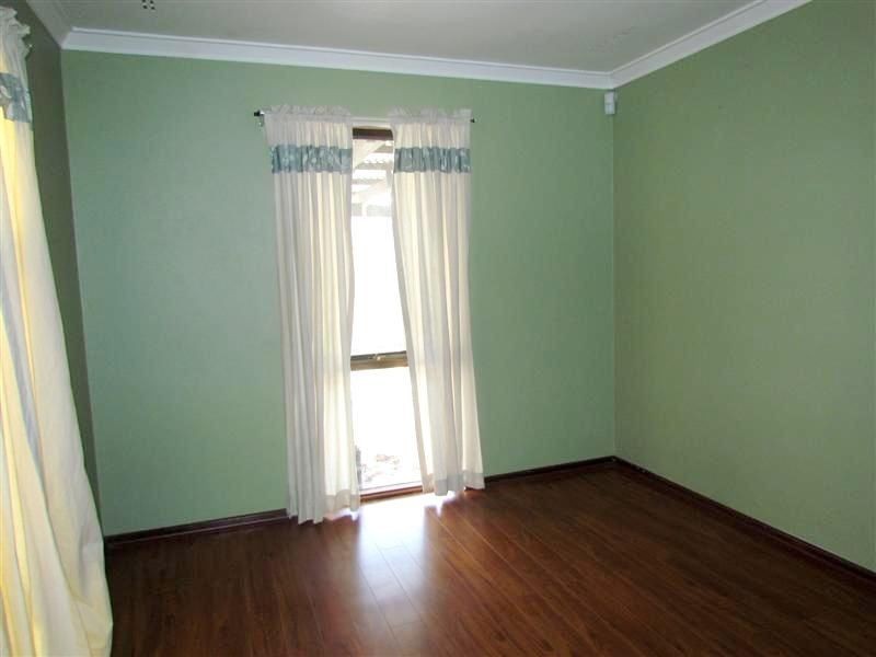 4 Nita Place, Riverton WA 6148