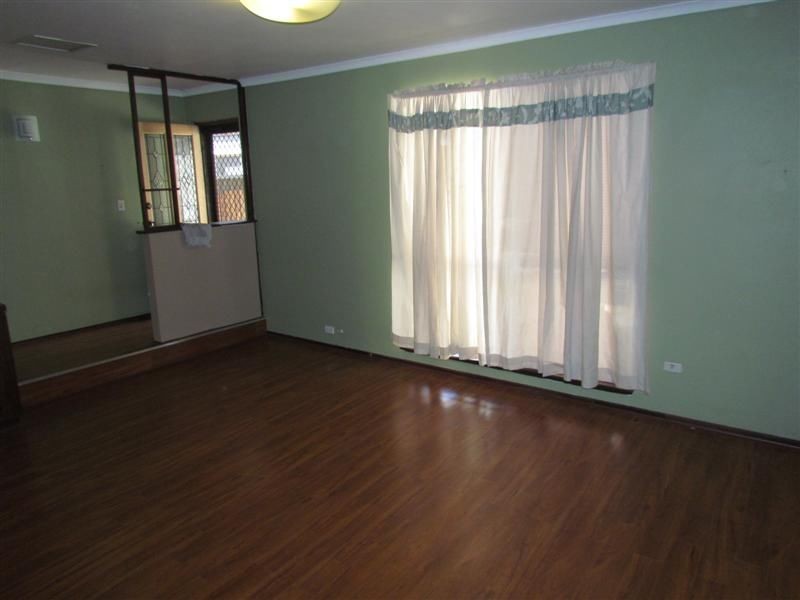 4 Nita Place, Riverton WA 6148