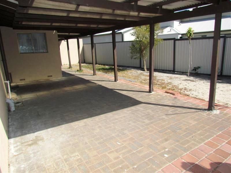 4 Nita Place, Riverton WA 6148