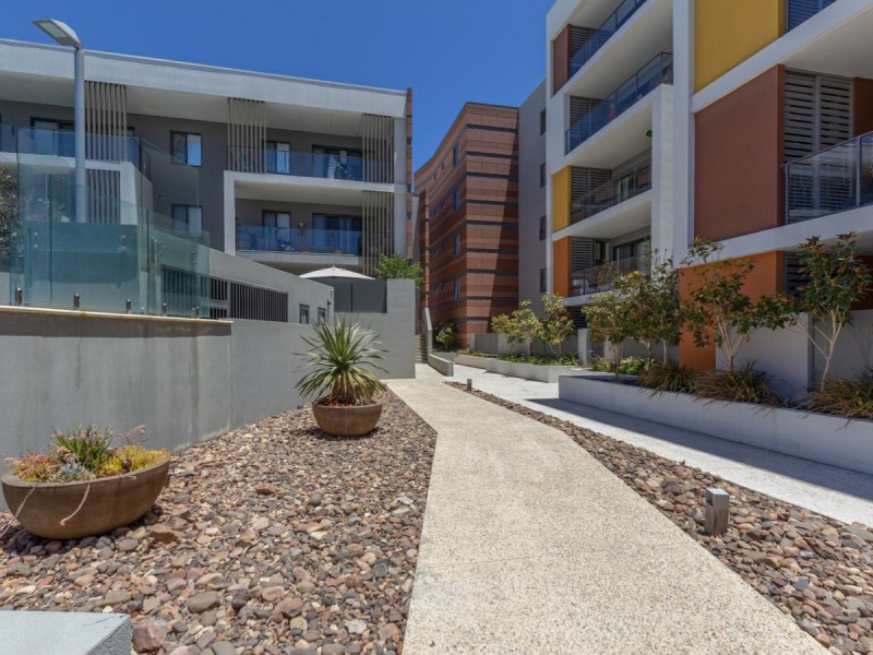 Apartment 124/10 Sleeper Lane, Cockburn Central WA 6164