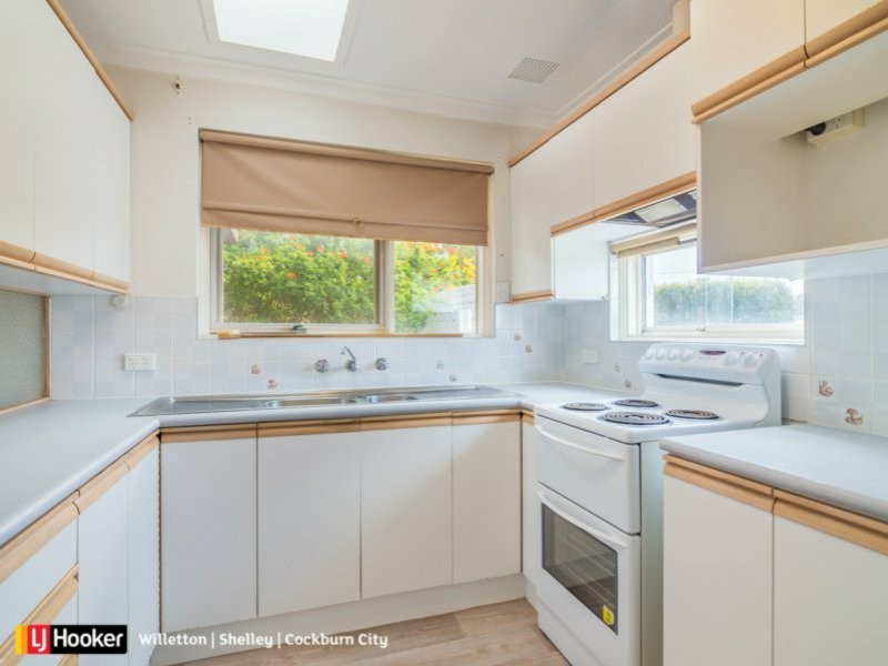 25B Tullamore Avenue, Thornlie WA 6108