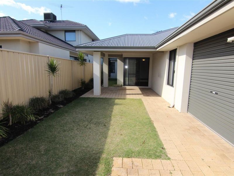 5 Platypus Parkway, Beeliar WA 6164