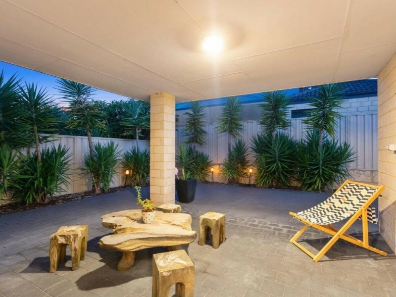 10 Camrose Lane, Darch WA 6065