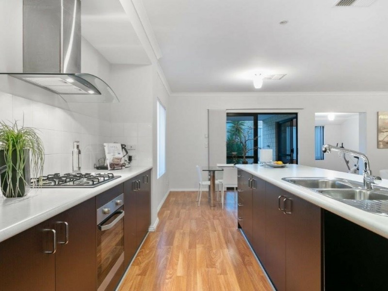 10 Camrose Lane, Darch WA 6065