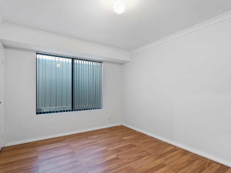 10 Camrose Lane, Darch WA 6065