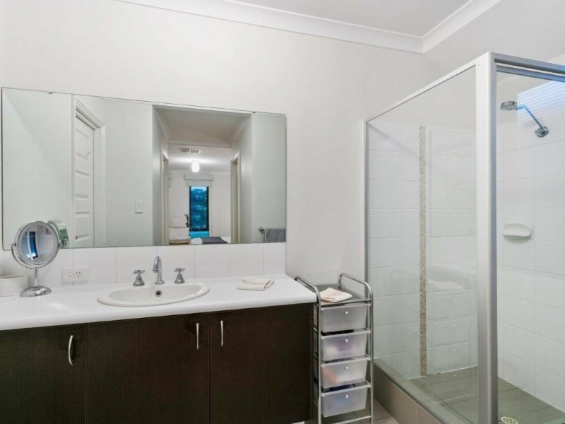 10 Camrose Lane, Darch WA 6065