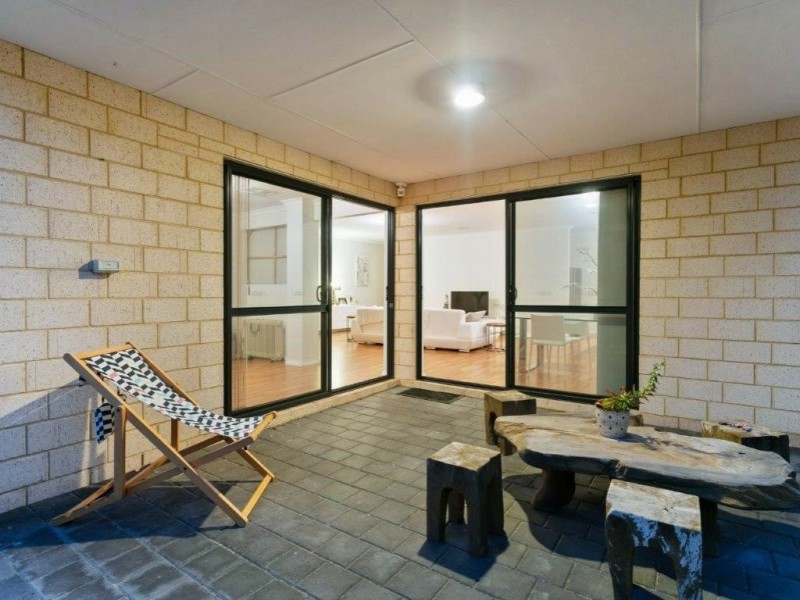 10 Camrose Lane, Darch WA 6065