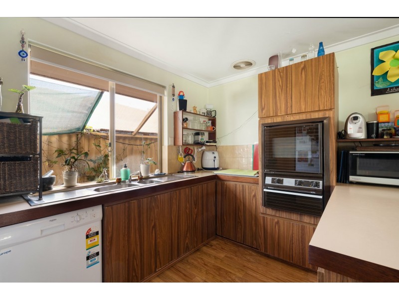 2/4 Kirn Close, Willetton WA 6155