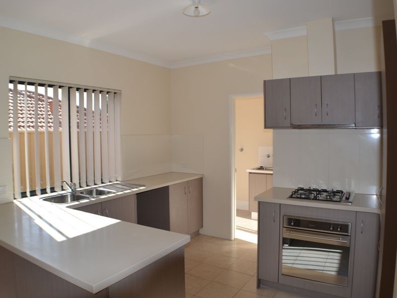 4 Penola Court, Clarkson WA 6030