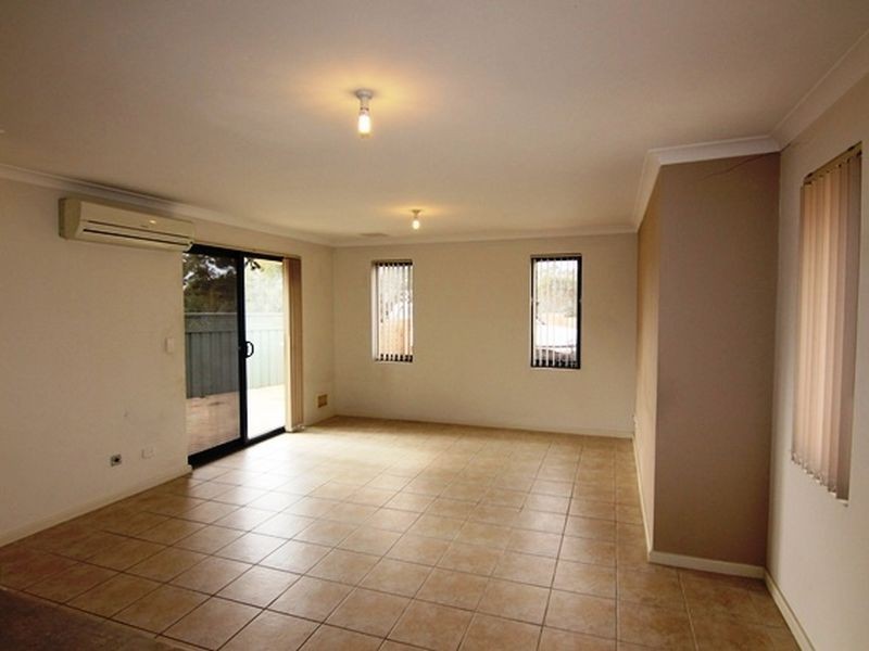 8/39 Brookside Gardens, Caversham WA 6055