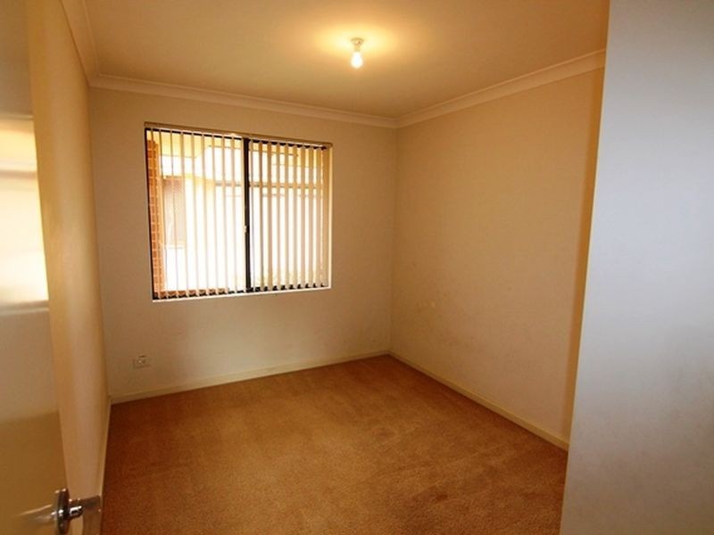 8/39 Brookside Gardens, Caversham WA 6055