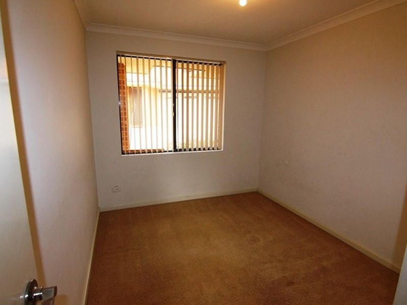 8/39 Brookside Gardens, Caversham WA 6055