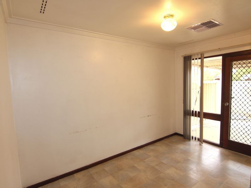 33A Kalangedy Drive, Riverton WA 6148