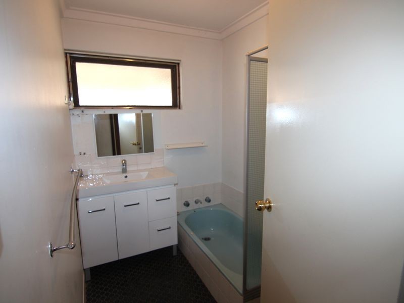 33A Kalangedy Drive, Riverton WA 6148