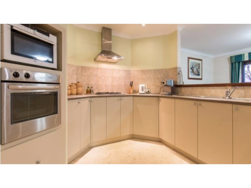 21 McKenzie Road, Samson WA 6163