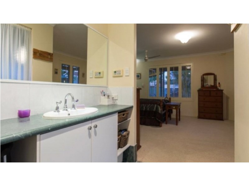 21 McKenzie Road, Samson WA 6163
