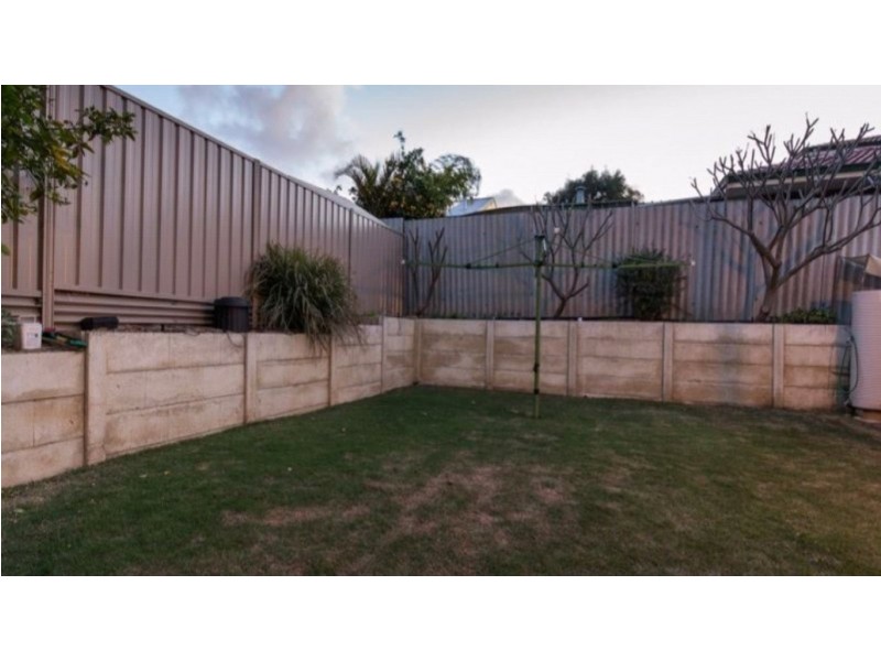 21 McKenzie Road, Samson WA 6163