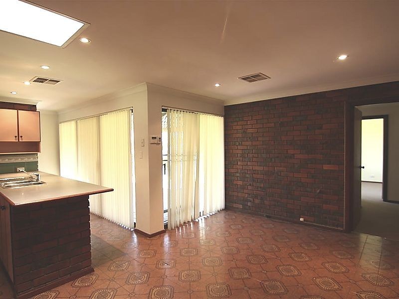 25 Stanbury Way, Booragoon WA 6154