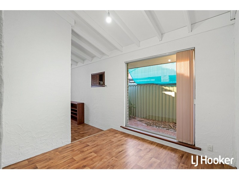 42 Collins Road, Willetton WA 6155