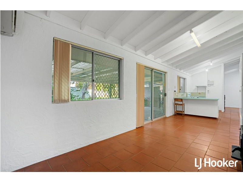 42 Collins Road, Willetton WA 6155