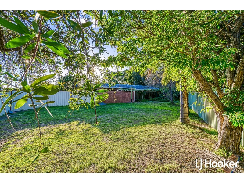 42 Collins Road, Willetton WA 6155