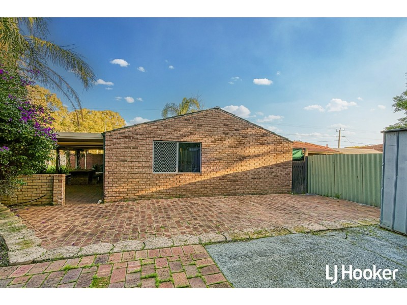 42 Collins Road, Willetton WA 6155
