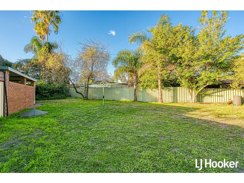42 Collins Road, Willetton WA 6155