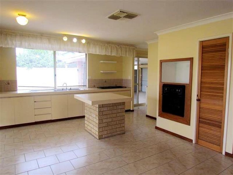 21 Tippett Court, Willetton WA 6155