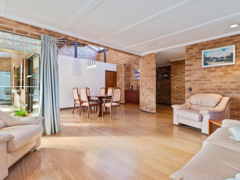 18 Rana Court, Willetton WA 6155