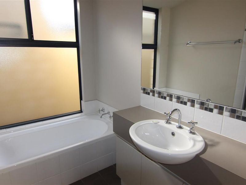 3/24 Windemere Crescent, Nollamara WA 6061