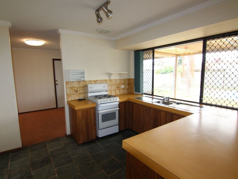 14 Drysdale Street, Shelley WA 6148