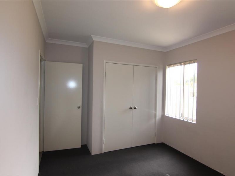 6B Messenger Street, Kelmscott WA 6111