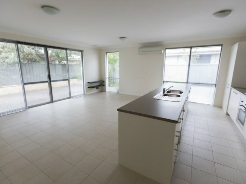 7a Florizel Street, Coolbellup WA 6163