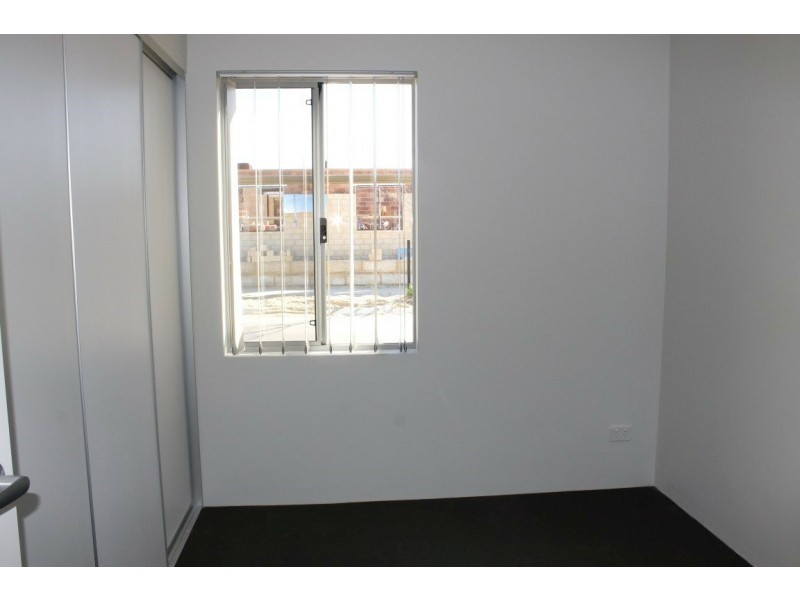 2/41 Bellazario Promenade, Aveley WA 6069