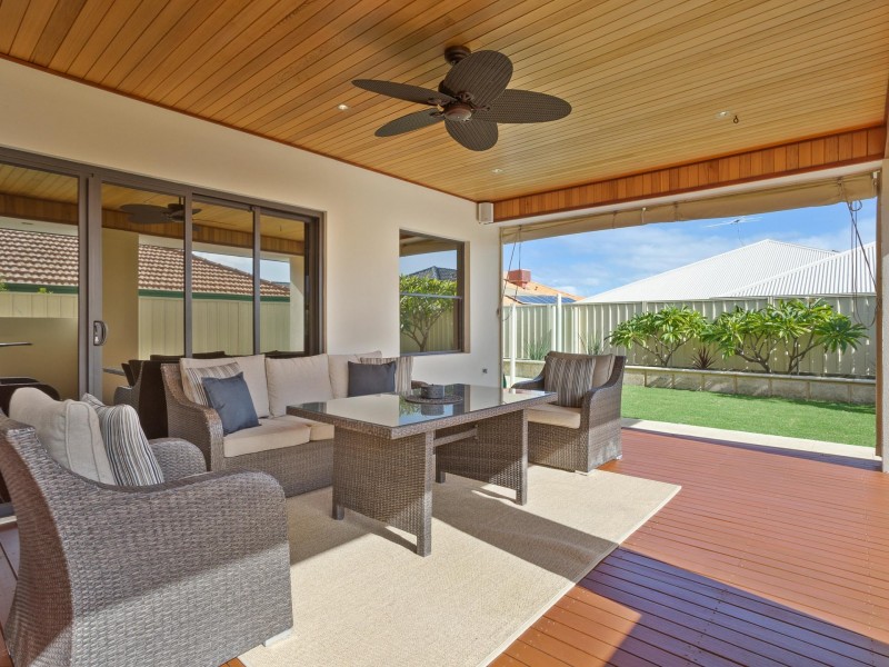 6 Emmet Parkway, Canning Vale WA 6155