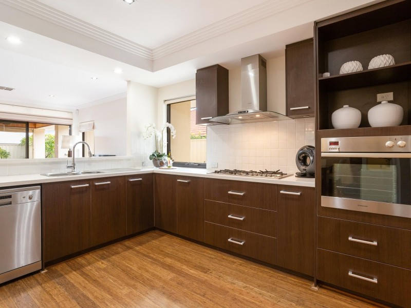 6 Emmet Parkway, Canning Vale WA 6155