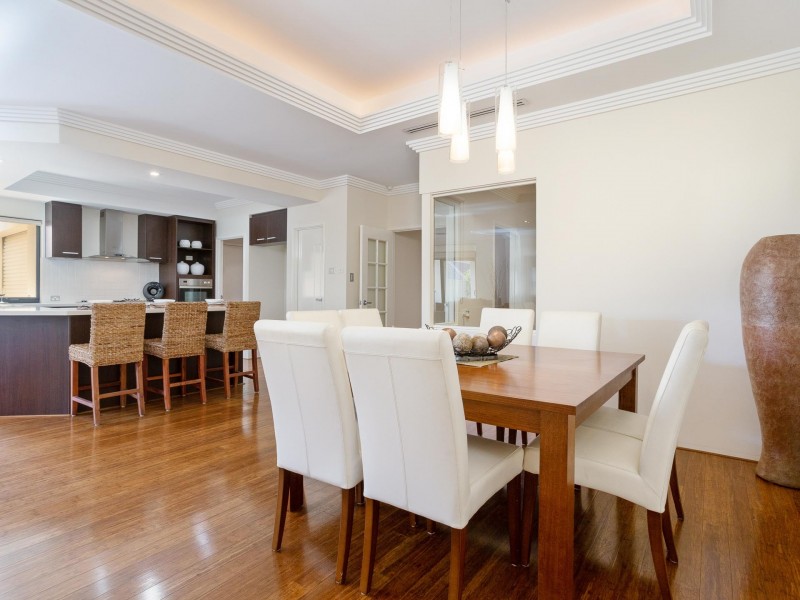 6 Emmet Parkway, Canning Vale WA 6155