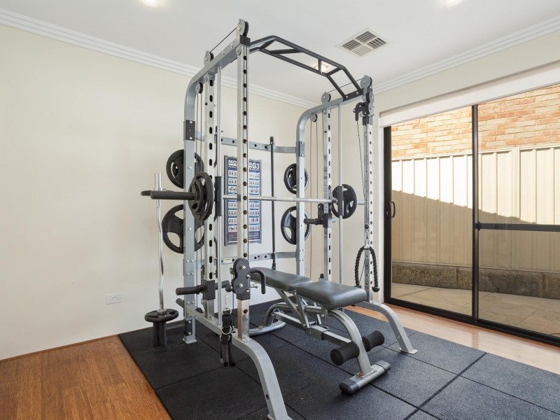 6 Emmet Parkway, Canning Vale WA 6155