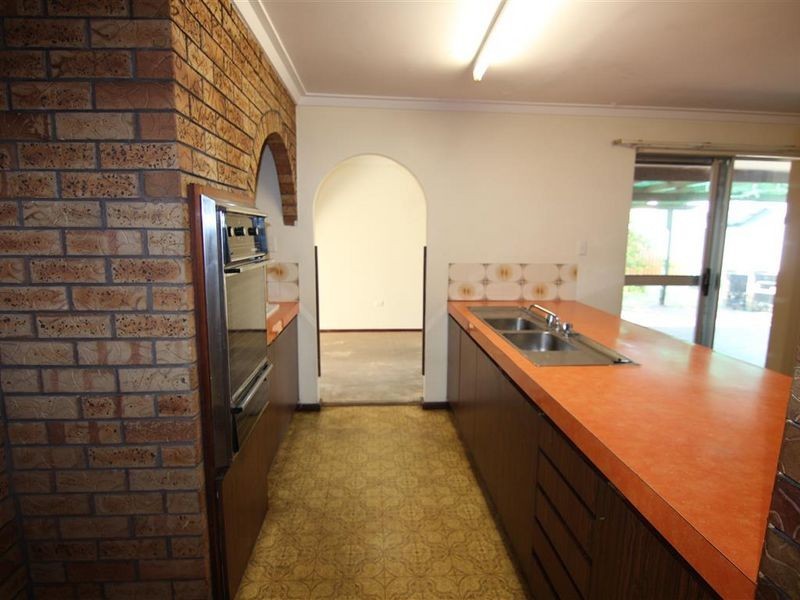 9 Torridon Avenue, Parkwood WA 6147