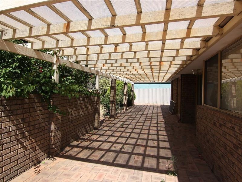 24 Scouler Way, Bateman WA 6150