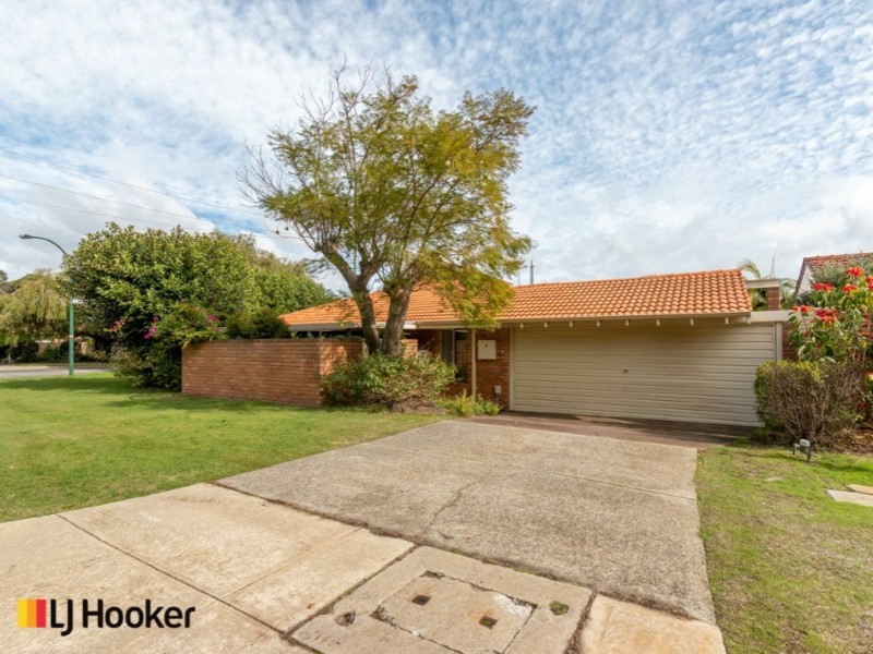 4/60 Saunders Street, Como WA 6152