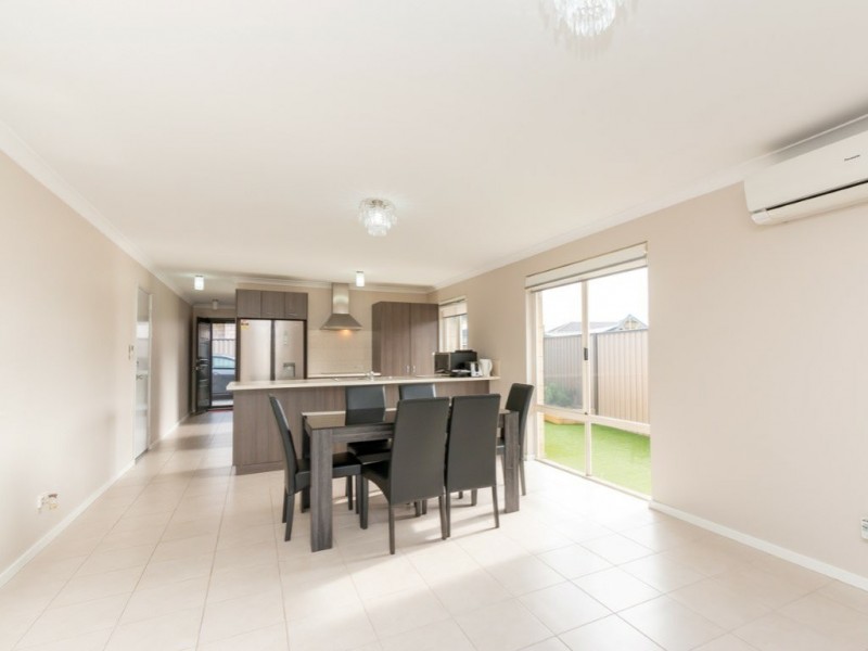 3b Padua Road, Piara Waters WA 6112